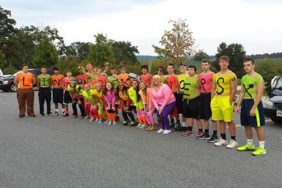 Photo of the Day 9/22/14: Tribe wears neon for Hagerstown game