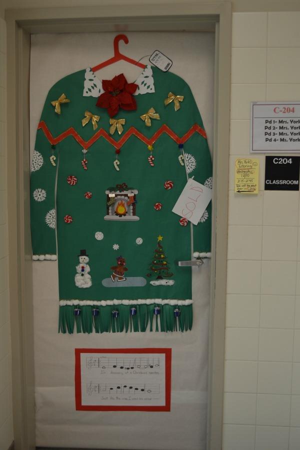 Mrs.+York+dressed+up+her+door+as+an+ugly+sweater+in+room+C204.