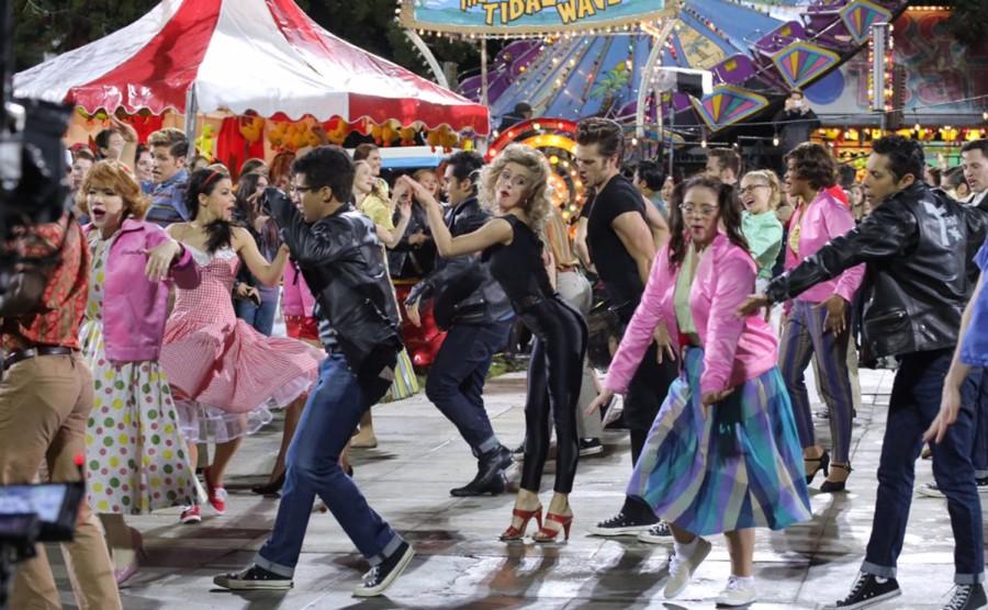 Julianne+Hough+and+Aaron+Tveit+are+Sandy+and+Danny+in+Grease%3A+Live.+