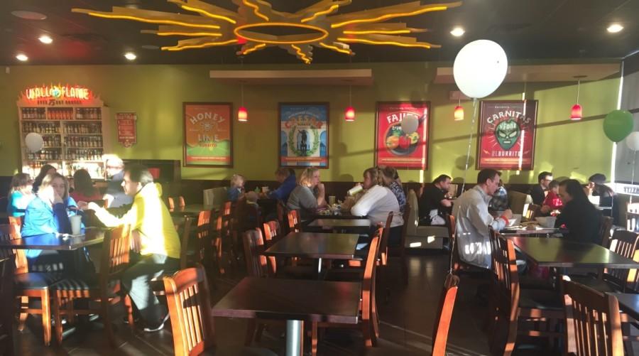 Class of 2019 hosts fundraiser at California Tortilla: Photo of the Day: 3/19/16