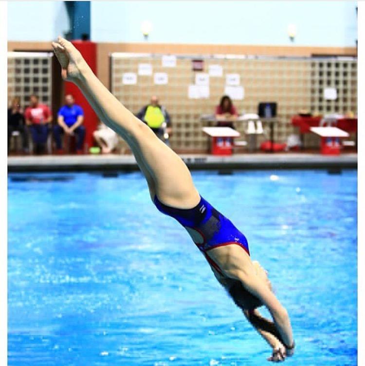 Jessics Buntman performs a dive.