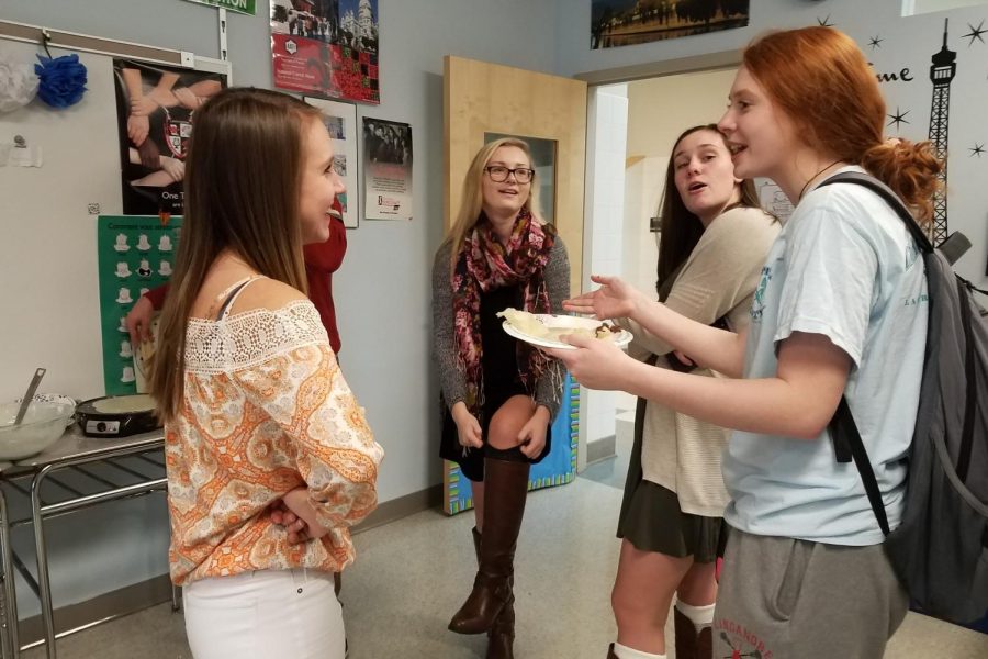 Crêpes bring students together during French Week