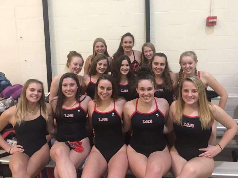 Swimming And Diving Girls Win First Meet Against Urbana Photo Of The Day 12 11 18 The Lance