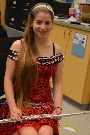 Senior Shyla Herndon earns 2015 points for her class by wearing 2015 bows on a dress.