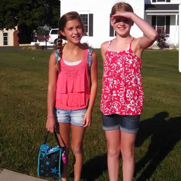 Abbey+and+Emma+on+the+first+day+of+4th+grade+at+New+Market+Elementary+School.+