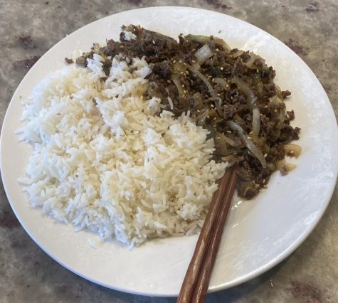 Bulgogi is most commonly served with a side of rice. FINISHED!! You have made your very own Korean cuisine. 