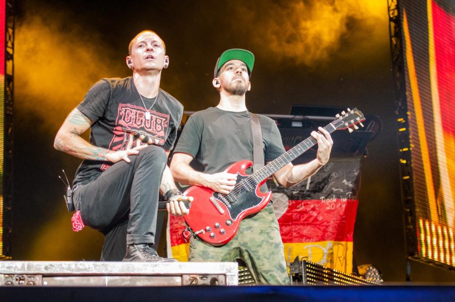 Linkin Park performing in Germany in 2014