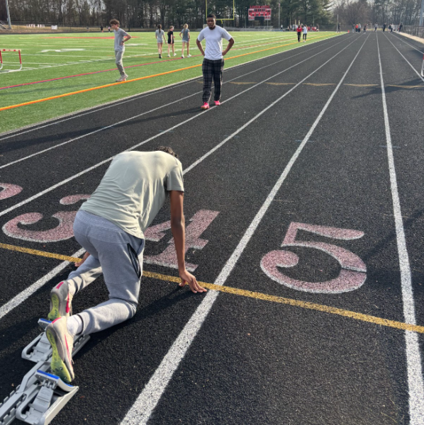 Class of 2026 Ricky Johnson gets set for 100m dash