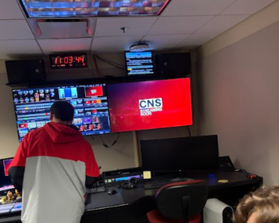 Students tour the Recording Studio at the University of Maryland.