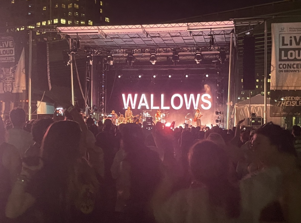 Fans dance along to a lively set from Wallows (Photo courtesy of Luke Hahn)